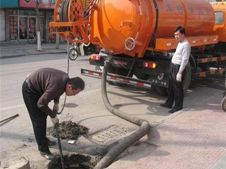 华龙清掏化粪池，健康生活从这里开始